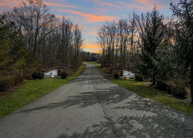 Property at 16 Autumn Oaks Dr #48, Beckley, WV 25801