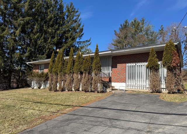 Property at 166 George St, Beckley, WV 25801, 3 beds, 2 baths
