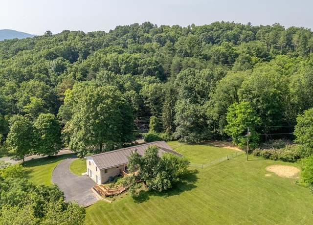 Property at 633 Judyville Rd, Lewisburg, WV 24901, 4 beds, 4.5 baths
