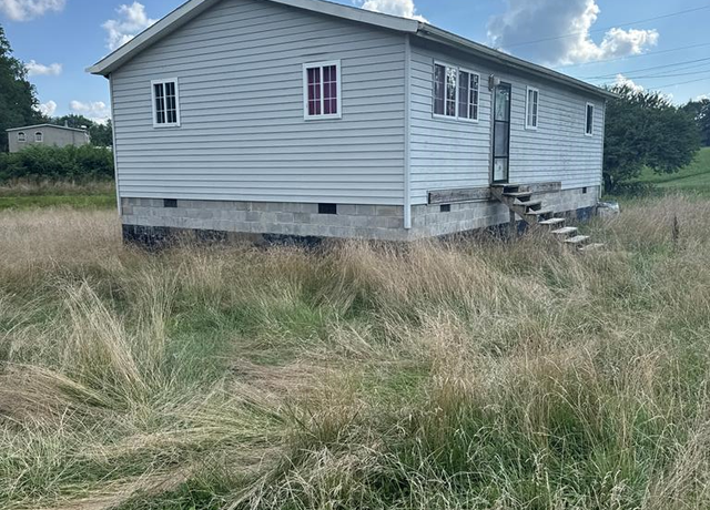 Property at 400/404 Old Crow Rd, Beaver, WV 25813