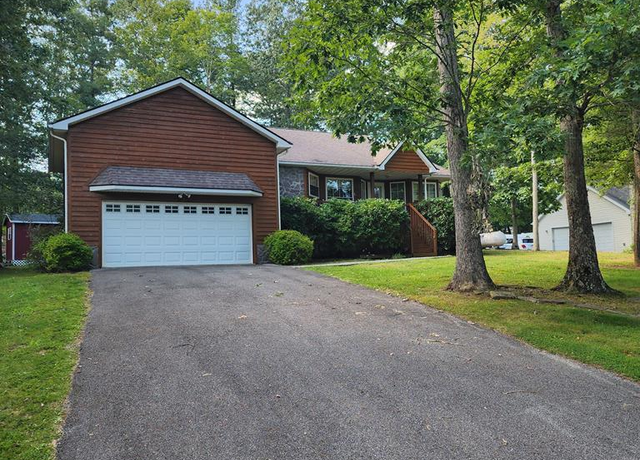 Property at 127 Misty Ln, Shady Spring, WV 25918, 3 beds, 2 baths