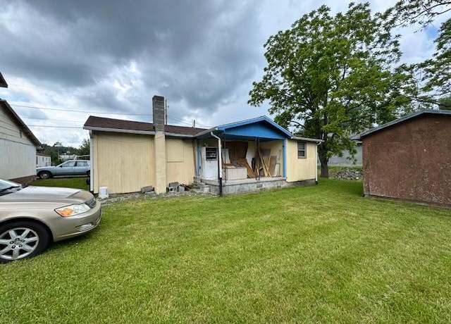 Property at 200 East First St, Princeton, WV 24740, 6 beds, 4 baths