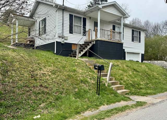 Property at 109 Caldwell St, Beckley, WV 25801, 3 beds, 2 baths