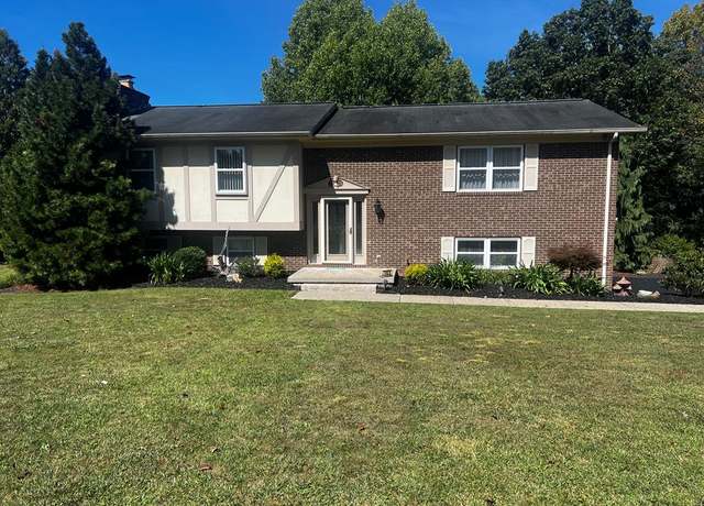 Property at 103 Forestview Dr, Beckley, WV 25801, 4 beds, 3 baths