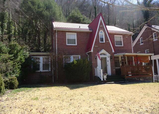 Property at 76 Franklin St, Welch, WV 24801, 4 beds, 2 baths