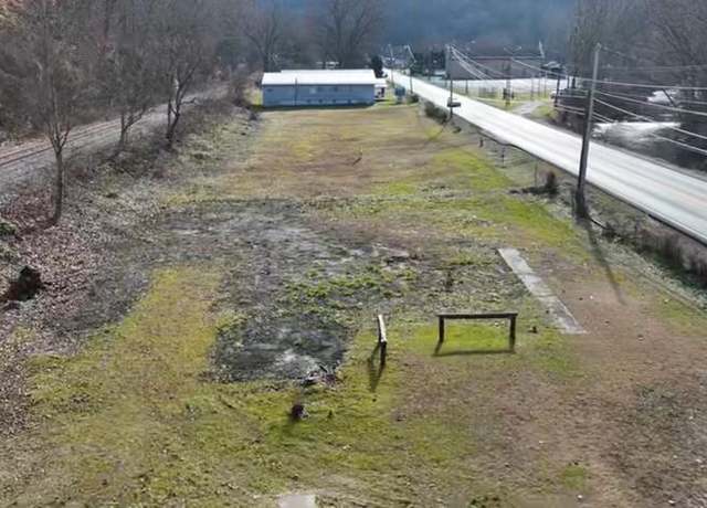 Property at 2013 Cabin Creek Rd, WV 25061