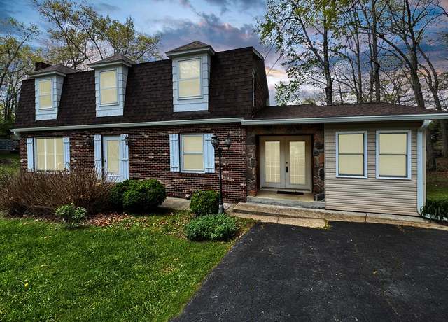 Property at 105 Tanglewood Dr, Beckley, WV 25801, 3 beds, 3.5 baths