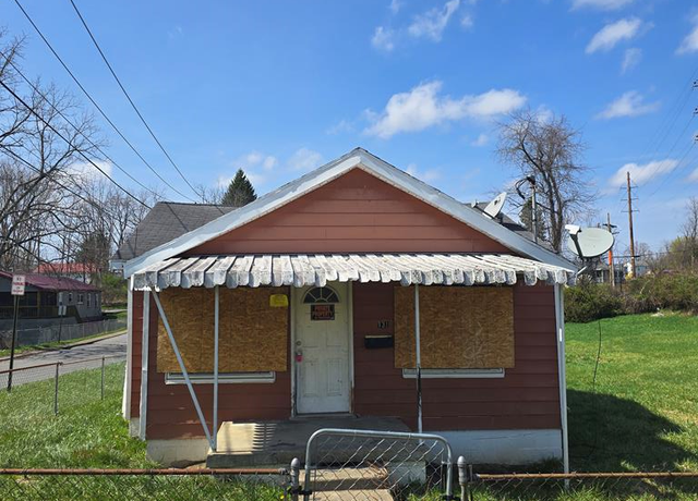 Property at 131 Mills Ave, Beckley, WV 25801, 3 beds, 1 bath