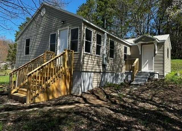 Property at 109 Lupton Dr, Prosperity, WV 25909, 2 beds, 1 bath
