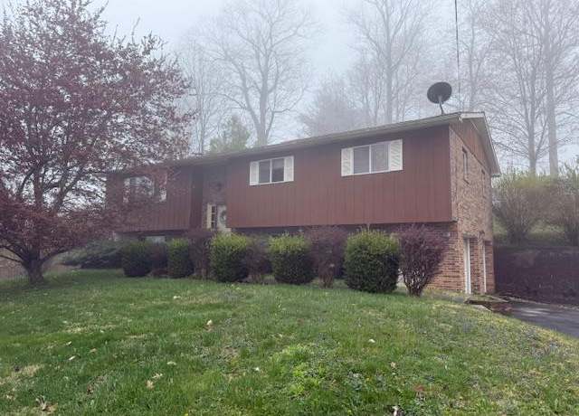 Property at 115 Munson Dr, Beckley, WV 25801, 3 beds, 2 baths