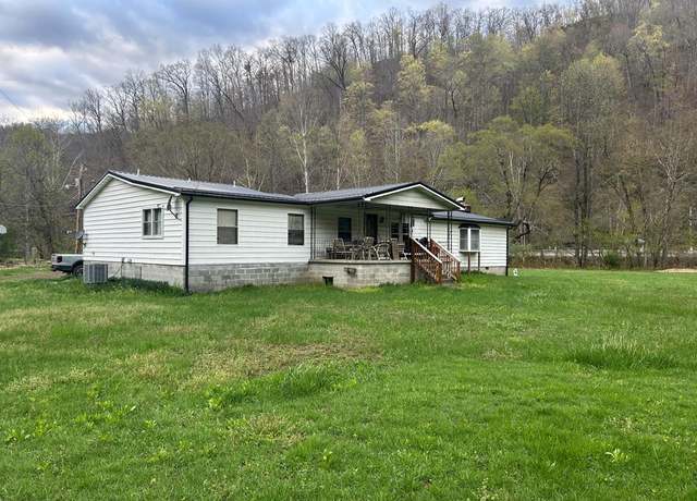 Property at 308 Old Mill Rd, Oceana, WV 24870, 4 beds, 3 baths