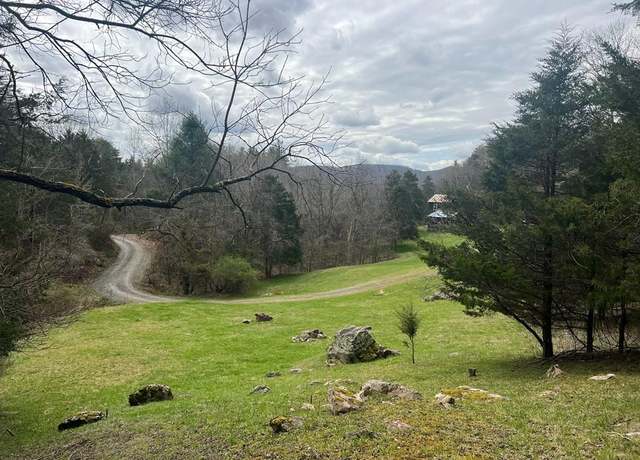 Property at 821 Bellview Rd, Wolfcreek, WV 24993, 2 beds, 1 bath