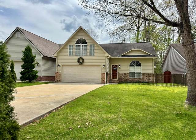 Property at 107 Goldcrest Dr, Beckley, WV 25801, 3 beds, 2 baths