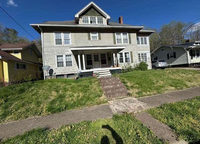 Property at 2152 21st St, Nitro, WV 25143, 7 beds, 2 baths