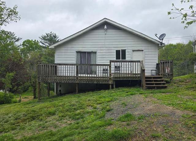 Property at 308 Maplewood Ln, Beckley, WV 25801, 2 beds, 1 bath