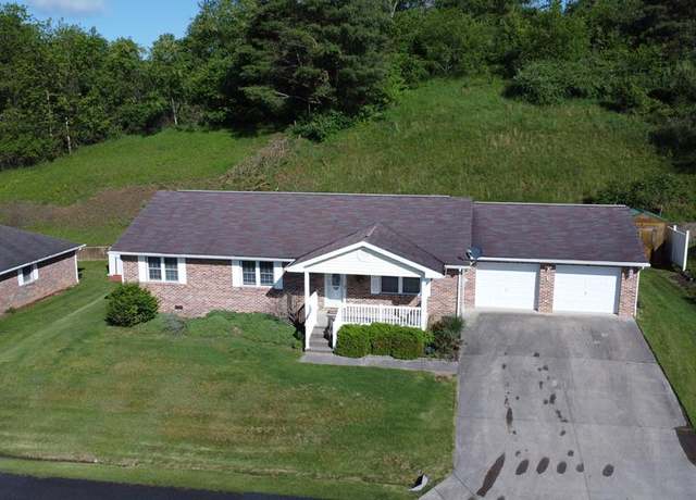 Property at 174 Butternut Dr, Princeton, WV 24740, 3 beds, 2 baths