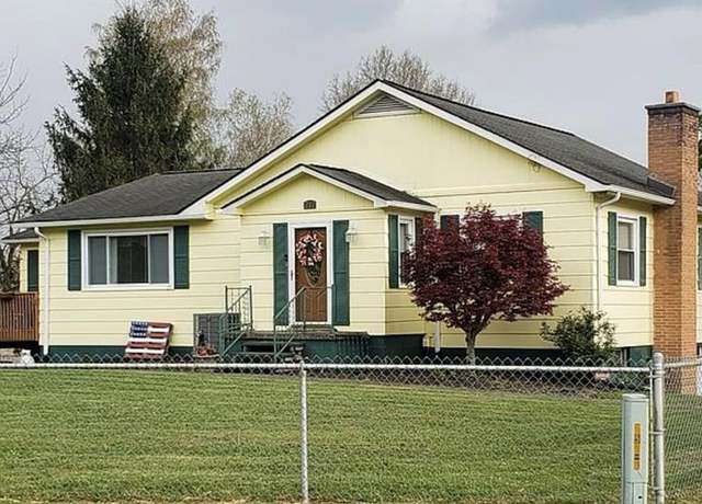 Property at 233 Hunt, Stanaford, WV 25801, 3 beds, 2 baths