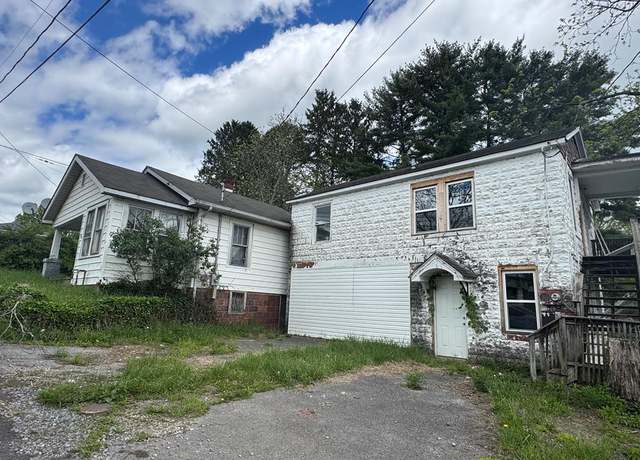 Property at 504 Scott Ave, Beckley, WV 25801, 5 beds, 4 baths