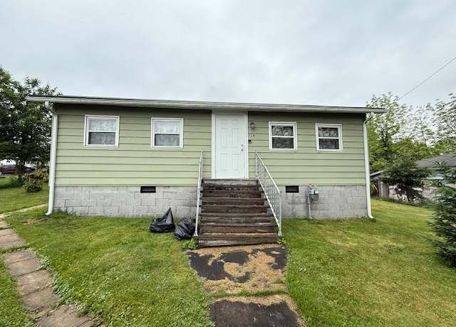 Property at 128 N Second St, Beckley, WV 25801, 2 beds, 1 bath