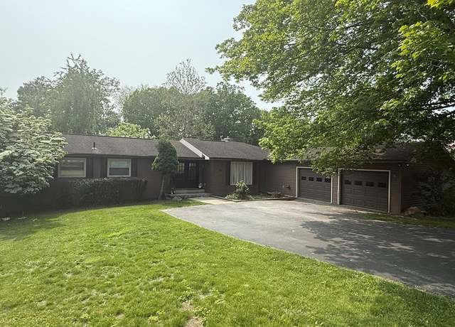 Property at 352 Lewis Dr, Daniels, WV 25832, 4 beds, 3.5 baths
