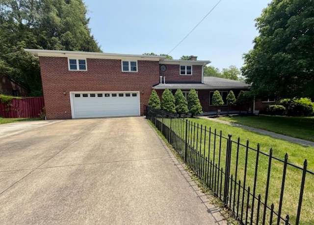 Property at 1019 Woodlawn Ave, Beckley, WV 25801, 5 beds, 3 baths