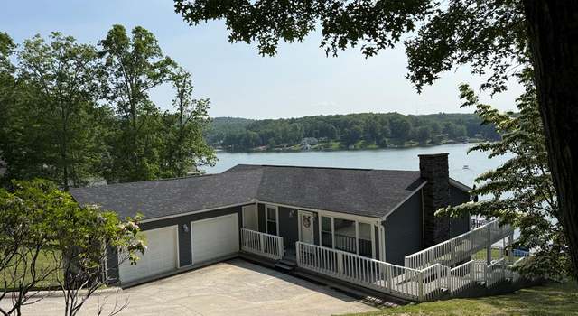 Photo of 210 Flat Top Lk, Ghent, WV 25843