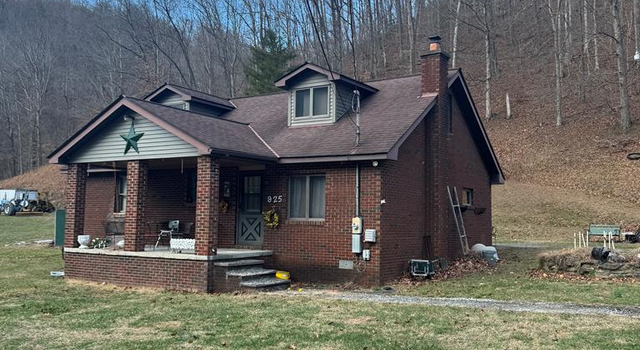 Photo of 925 Toneys Fork Rd, Clear Creek, WV 25044
