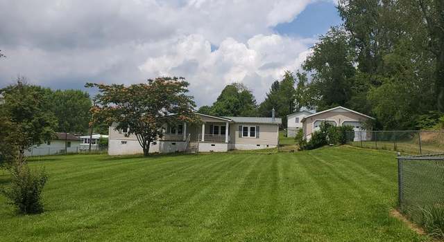 Photo of 112 Mote Ave, Oak Hill, WV 25901
