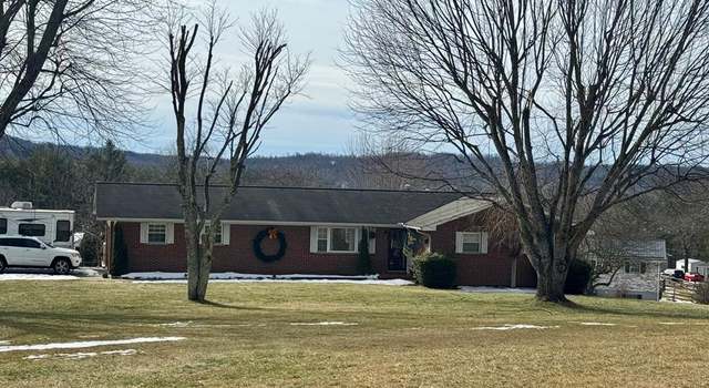 Photo of 300 Oakhurst St, Mac Arthur, WV 25873