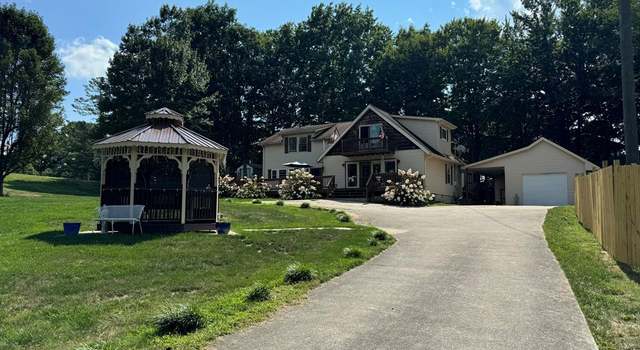Photo of 123 Chris St, Beaver, WV 25813