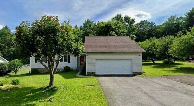 Photo of 124 Laurelwood Ln, Shady Spring, WV 25918