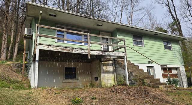 Photo of 91 Oak St, Gauley Bridge, WV 25085