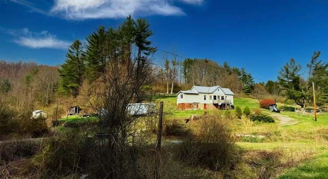Photo of 573 Plum Orchard Lake Rd, Scarbro, WV 25917