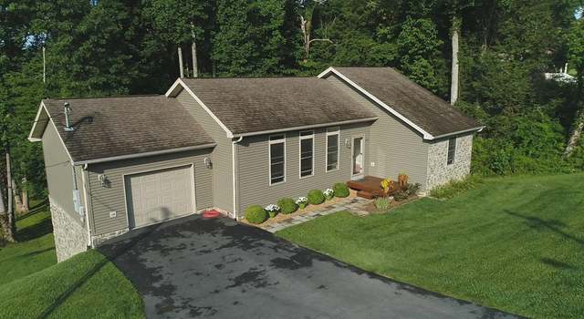 Photo of 1103 Maxwell Hill Rd, Beckley, WV 25801
