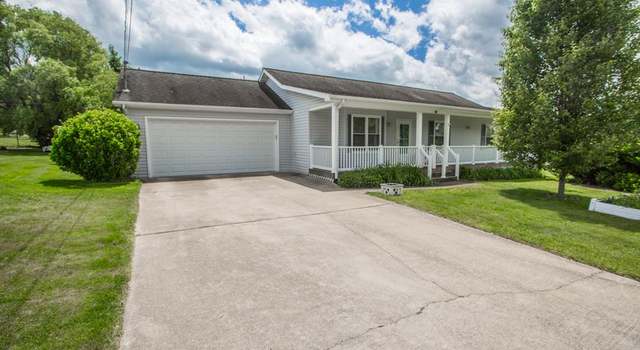 Photo of 114 Greystone Dr, Beaver, WV 25813