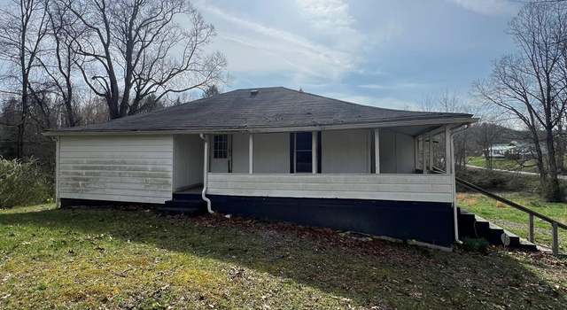 Photo of 5981 Paint Creek Rd, Scarbro, WV 25917