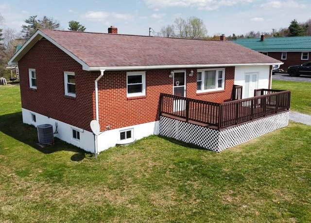 Property at 140 Parkview Ter, Athens, WV 24712, 2 beds, 1 bath