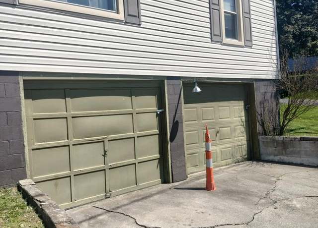 Property at 909A Old Oakvale Rd, Princeton, WV 24740, 2 beds, 1 bath