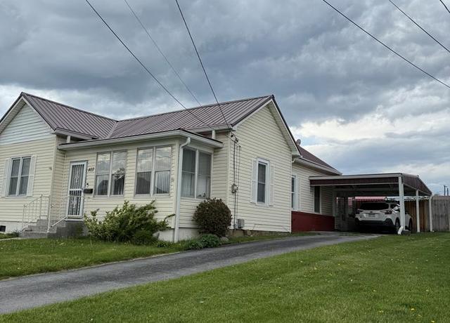 Property at 407 Kirk St, Princeton, WV 24740, 2 beds, 2 baths