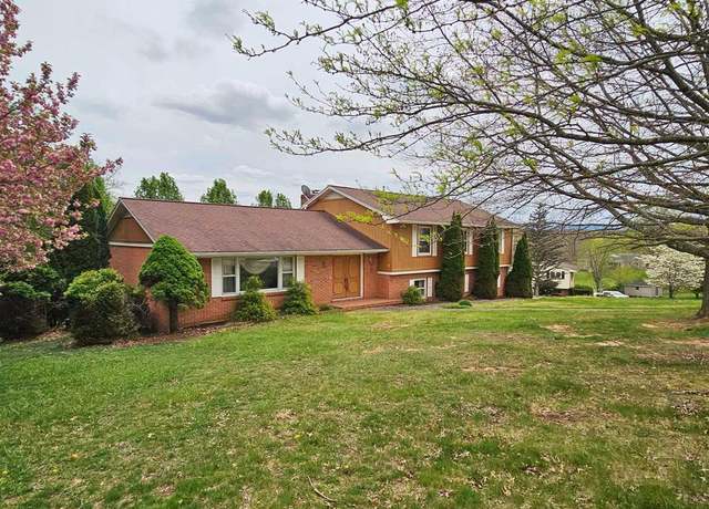 Property at 110 Crown Pt, Princeton, WV 24740, 4 beds, 3 baths