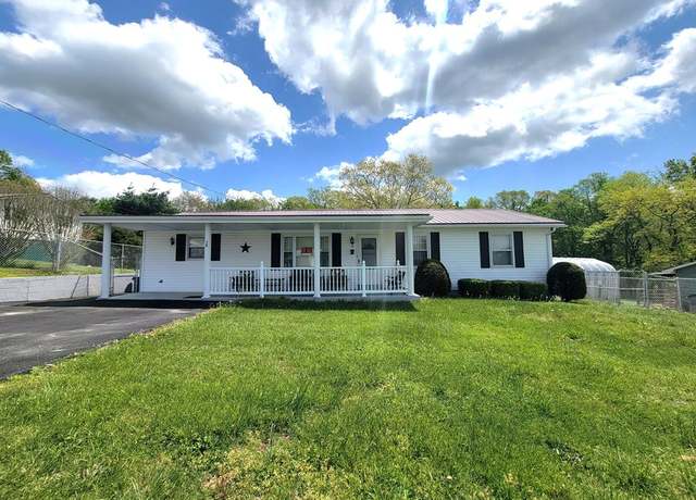 Property at 38 Walnut St, Peterstown, WV 24963, 3 beds, 1.5 baths