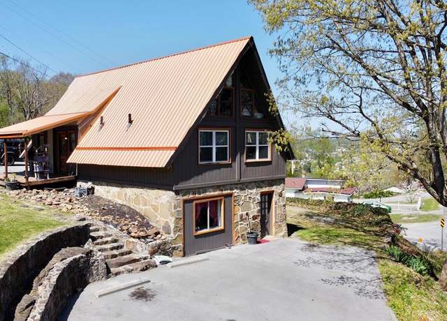 Property at 236 City View Hts, Princeton, WV 24740, 3 beds, 2.5 baths