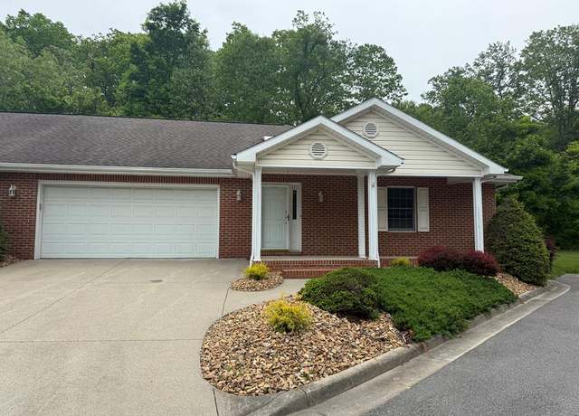 Property at 112 Garden Oaks Dr, Princeton, WV 24740, 2 beds, 2.5 baths