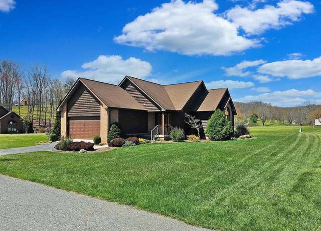 Property at 140 Vintage Oaks Way, Princeton, WV 24739, 2 beds, 2 baths