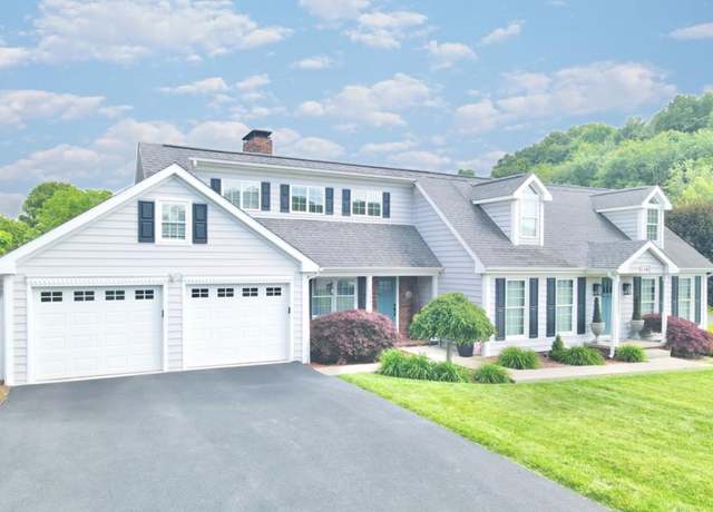 Property at 114 Hummingbird Ave, Princeton, WV 24740, 3 beds, 3 baths