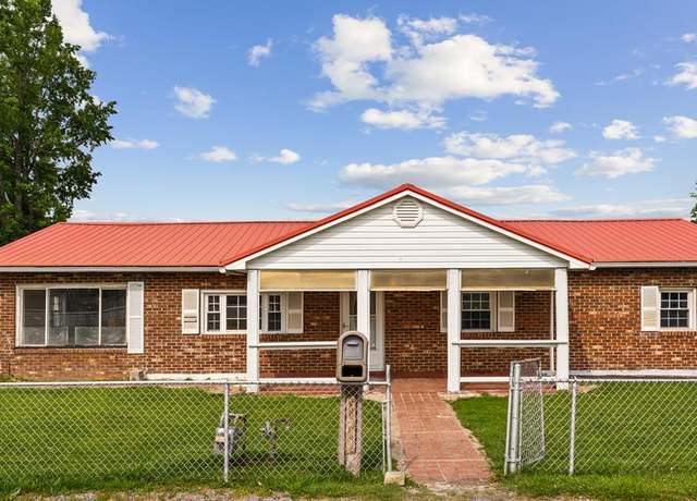 Property at 707 Maple St, Princeton, WV 24740, 2 beds, 2 baths