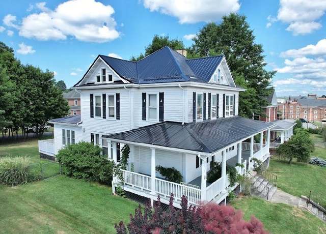 Property at 208 Center St, Princeton, WV 24740, 4 beds, 2 baths