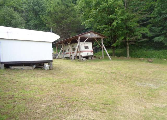 Property at 78 Rochetti Dr, Crumpler, WV 24868