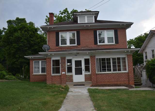 Property at 1920 Walton Ave, Bluefield, WV 24701, 4 beds, 2 baths