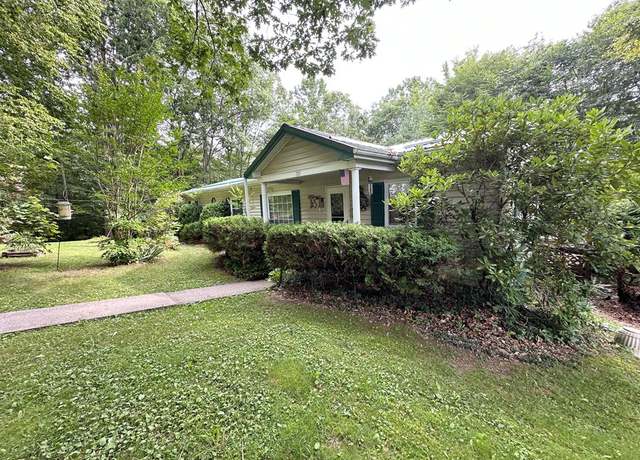 Property at 195 Gumbo Pl, Bluefield, WV 24701, 3 beds, 1 bath